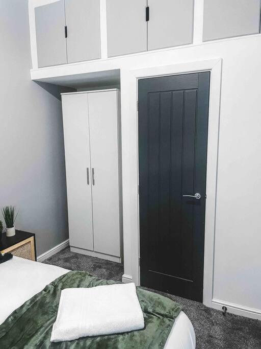 Comfortable Home In Bolton Farnworth 外观 照片